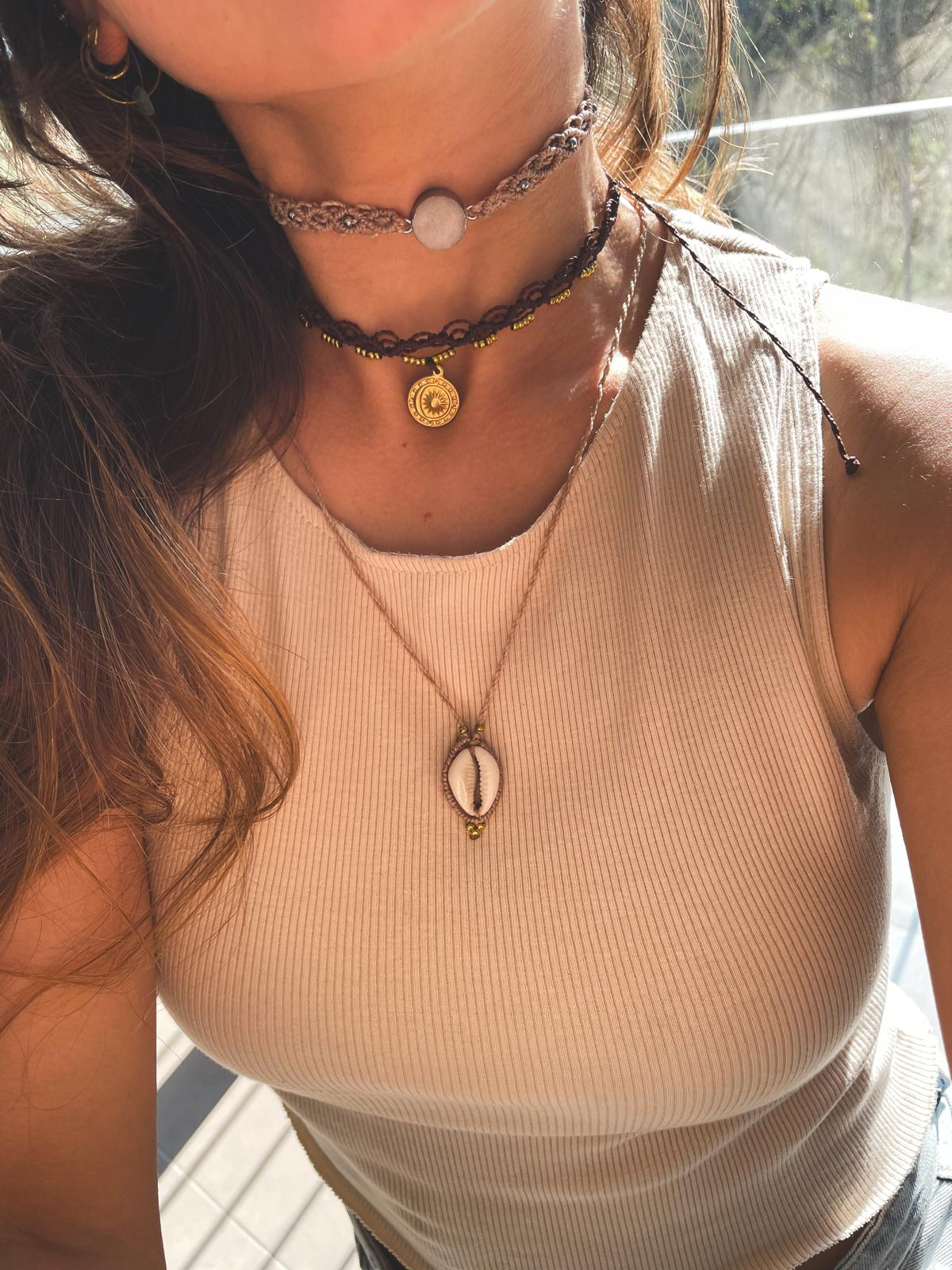 Collares